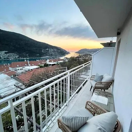 Beautiful Apartment With Balcony & Sea View Dracevo Selo Esterno foto