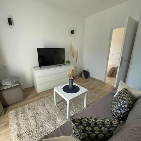Beautiful Apartment With Balcony & Sea View Dracevo Selo Esterno foto